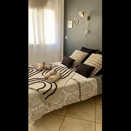Fiora Bed & Breakfast